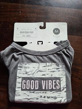 Good Vibes Gray Dog Tee